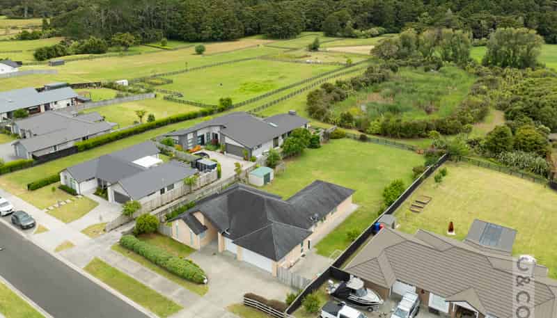 16 Fruitlands Road, Kumeu