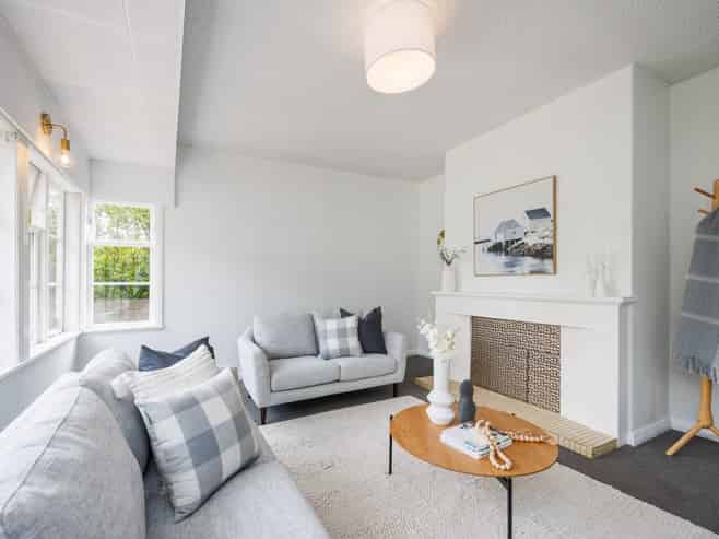 63 Savage Crescent, West End