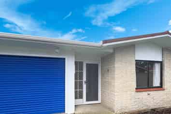 2/96 Hatea Drive, Regent