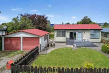 10 Farm Street, Lumsden