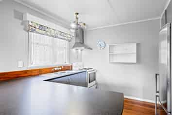 13 Moir Street, Eltham