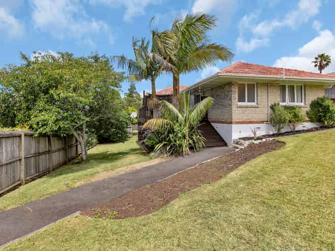 65 Fourth Avenue, Woodhill