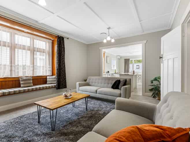 18 Walsh Road, Westown