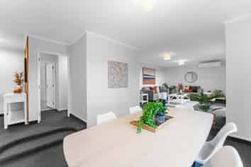 10B Highmore Place, Brookfield