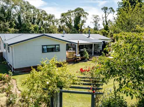 12 Achray Street, Waiau