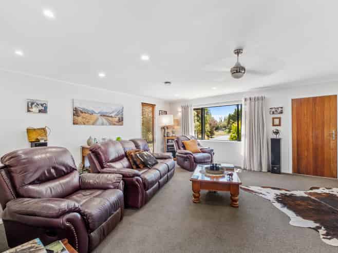 12 Achray Street, Waiau