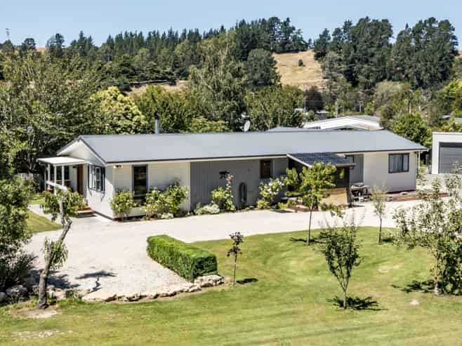 12 Achray Street, Waiau