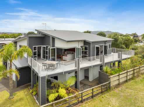 116 Patuwai Drive, Whangamata