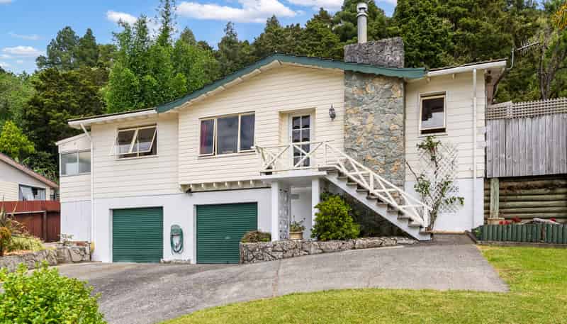 16 Glendale Road, Woodhill