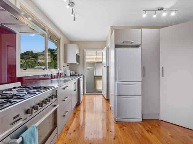 16 Glendale Road, Woodhill