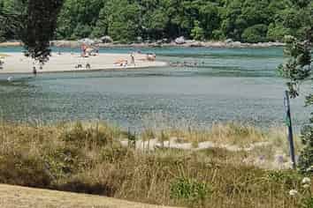 151 Patuwai Drive, Whangamata