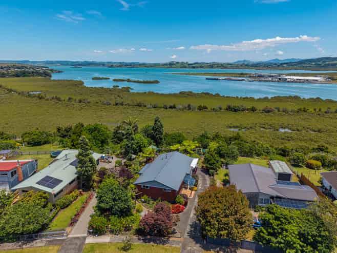 52 West View Crescent, Onerahi