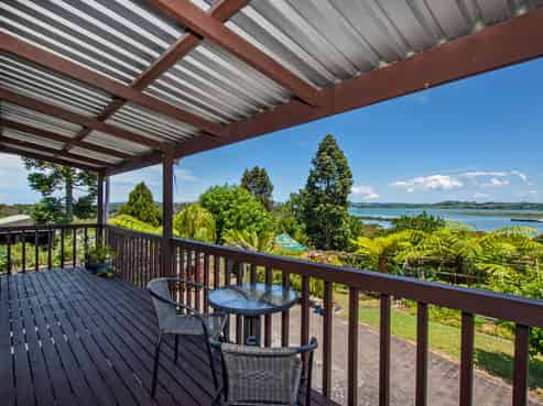 52 West View Crescent, Onerahi