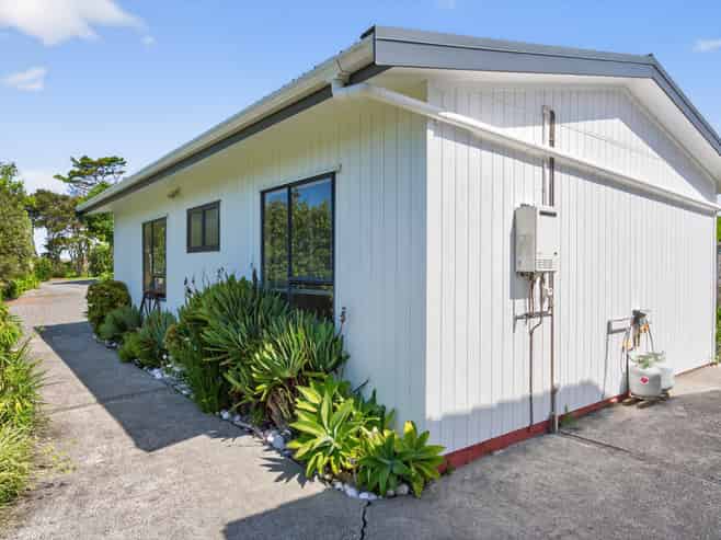 386 South Road, Waipu