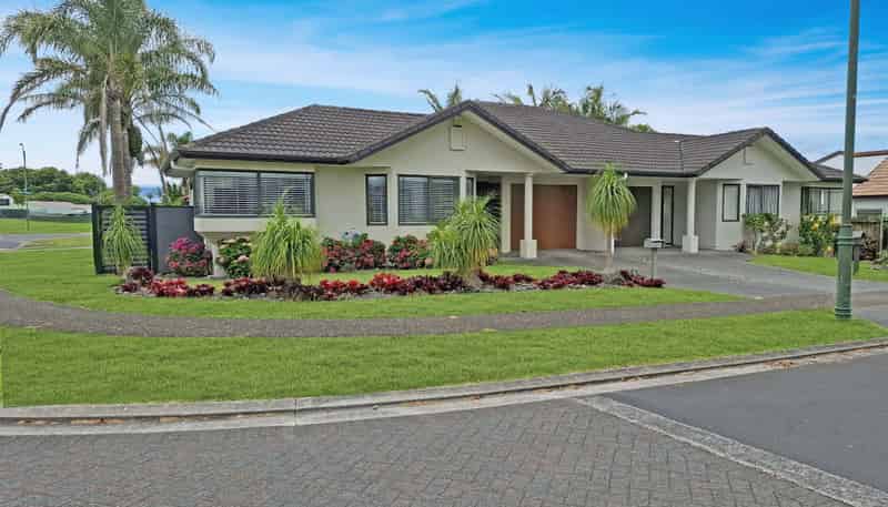 45 Riverstone Road, Te Atatu Peninsula