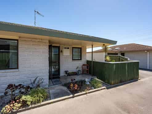 2/14 Marsden Road, Stoke