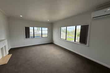 9 Grande Vue Road, Hill Park