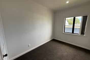 9 Grande Vue Road, Hill Park