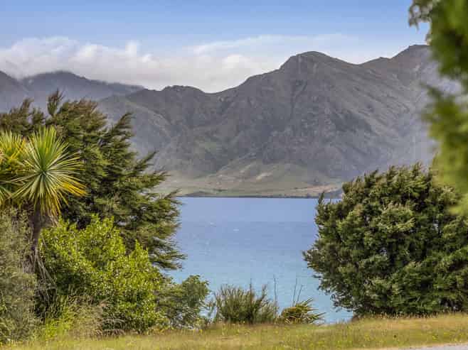 28 Flora Dora Parade, Lake Hawea