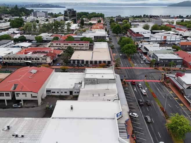 Strong Cashflow, Prime Freehold Location