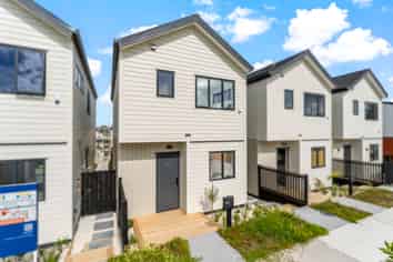 18 Toetoe Street, Westgate