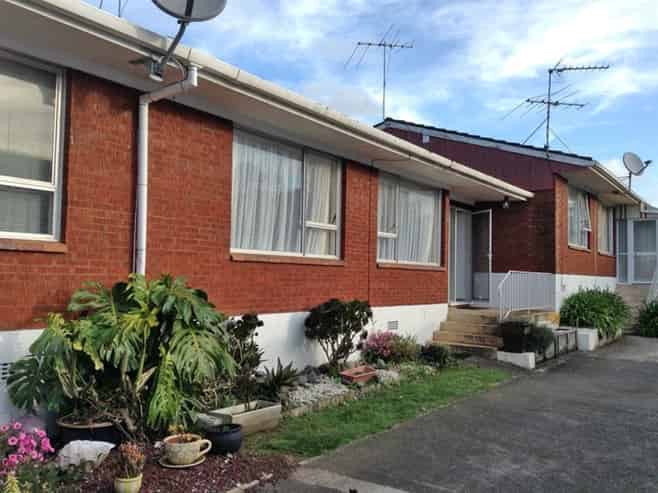 2/26 Tawhiri Road, One Tree Hill