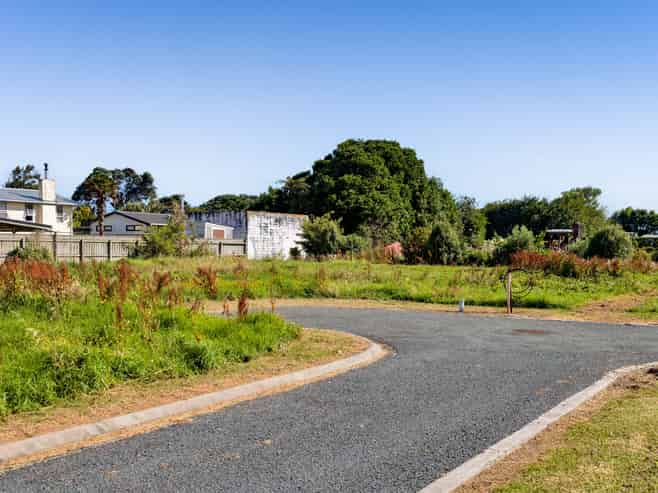 9 Gillies Lane, Opunake