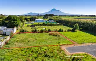 9 Gillies Lane, Opunake