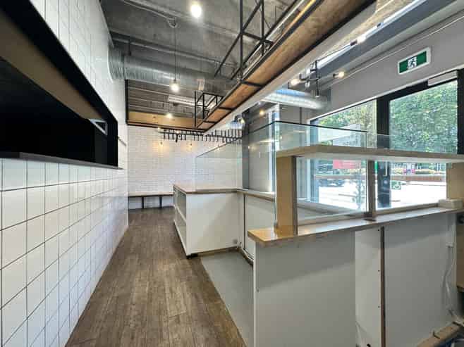 CBD FRINGE TURNKEY HOSPO - NO KEY MONEY NEEDED!
