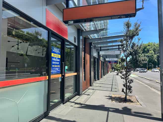 CBD FRINGE TURNKEY HOSPO - NO KEY MONEY NEEDED!
