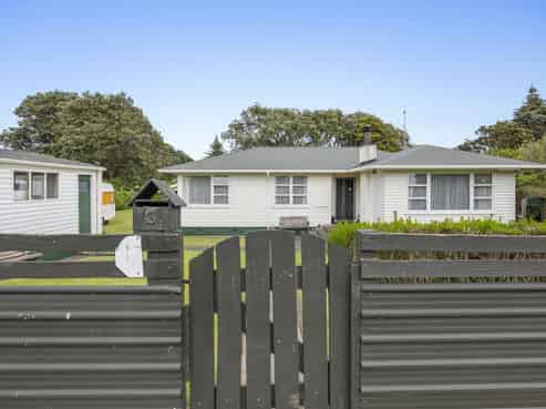 3 Warwick Street, Patea