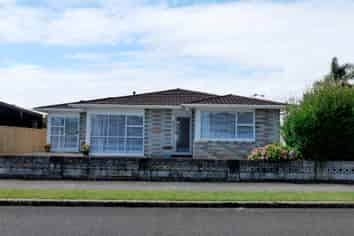 1 Hadfield St, Levin