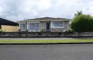 1 Hadfield St, Levin