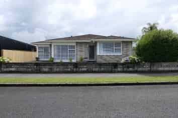 1 Hadfield St, Levin