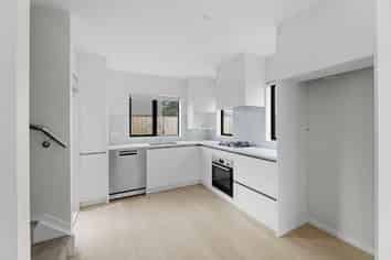 451A Massey Road, Mangere East