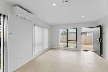 451A Massey Road, Mangere East