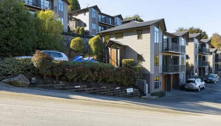 12/8 McKerrow Place, Sunshine Bay