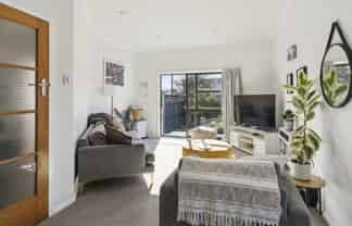 406 Broadway, Miramar