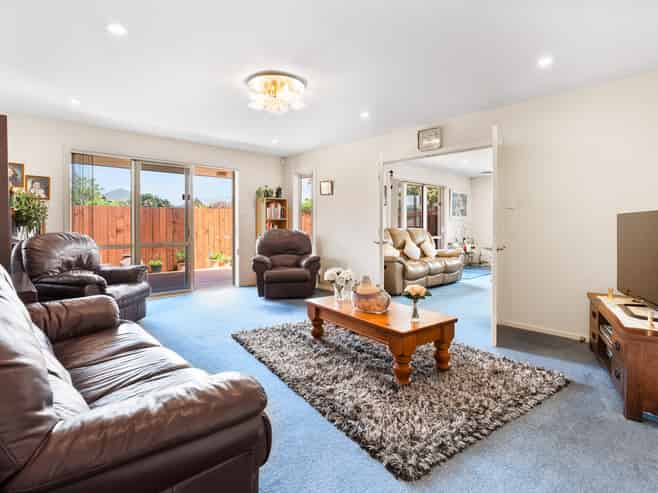 11 St Clair Close, Saint Clair