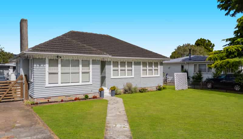66 Kelvin Road, Papakura