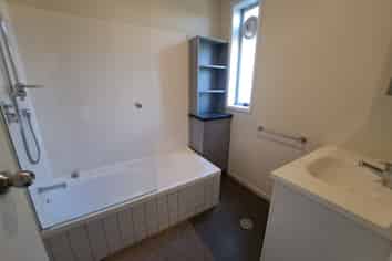 61 Albionvale Road, Glen Eden