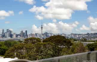 9/270 Onewa Road, Birkenhead