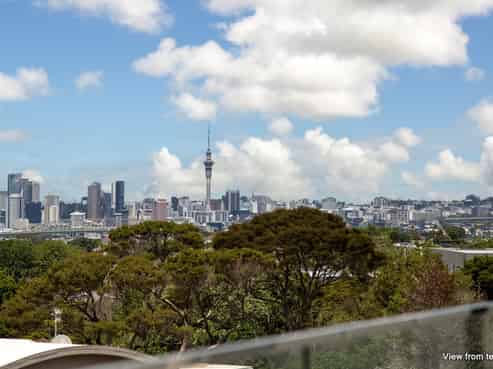 9/270 Onewa Road, Birkenhead