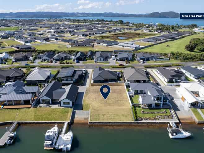 63 Stace Hopper Drive, One Tree Point