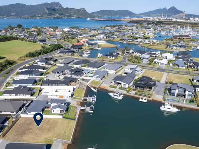 63 Stace Hopper Drive, One Tree Point