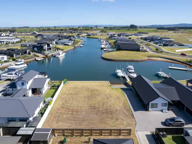 63 Stace Hopper Drive, One Tree Point