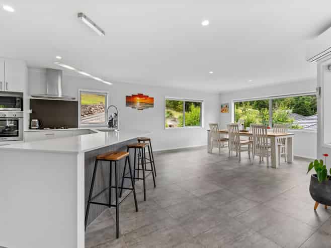 12 Catherin Servant Close, Maunu