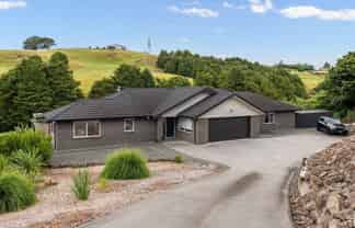 12 Catherin Servant Close, Maunu