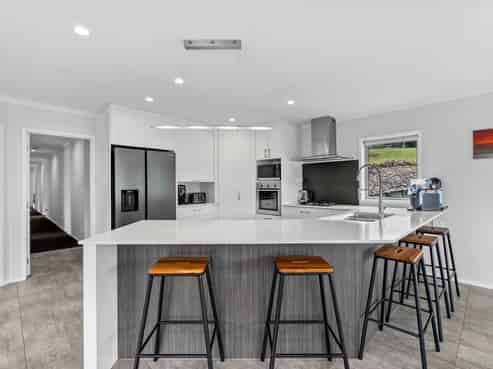 12 Catherin Servant Close, Maunu