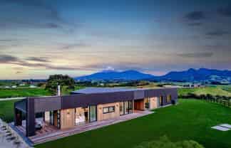 29 Washer Road, Omata